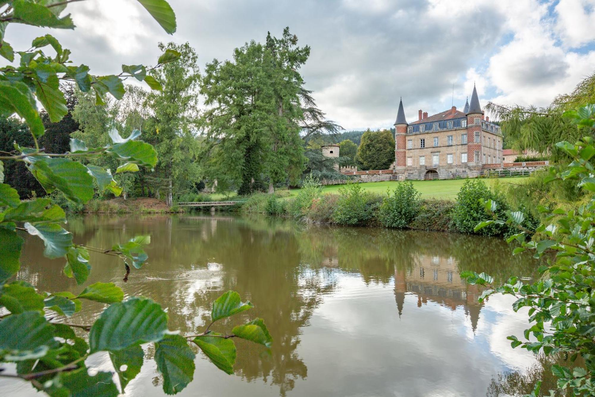 Domaine Et Chateau De Valinches Marols エクステリア 写真