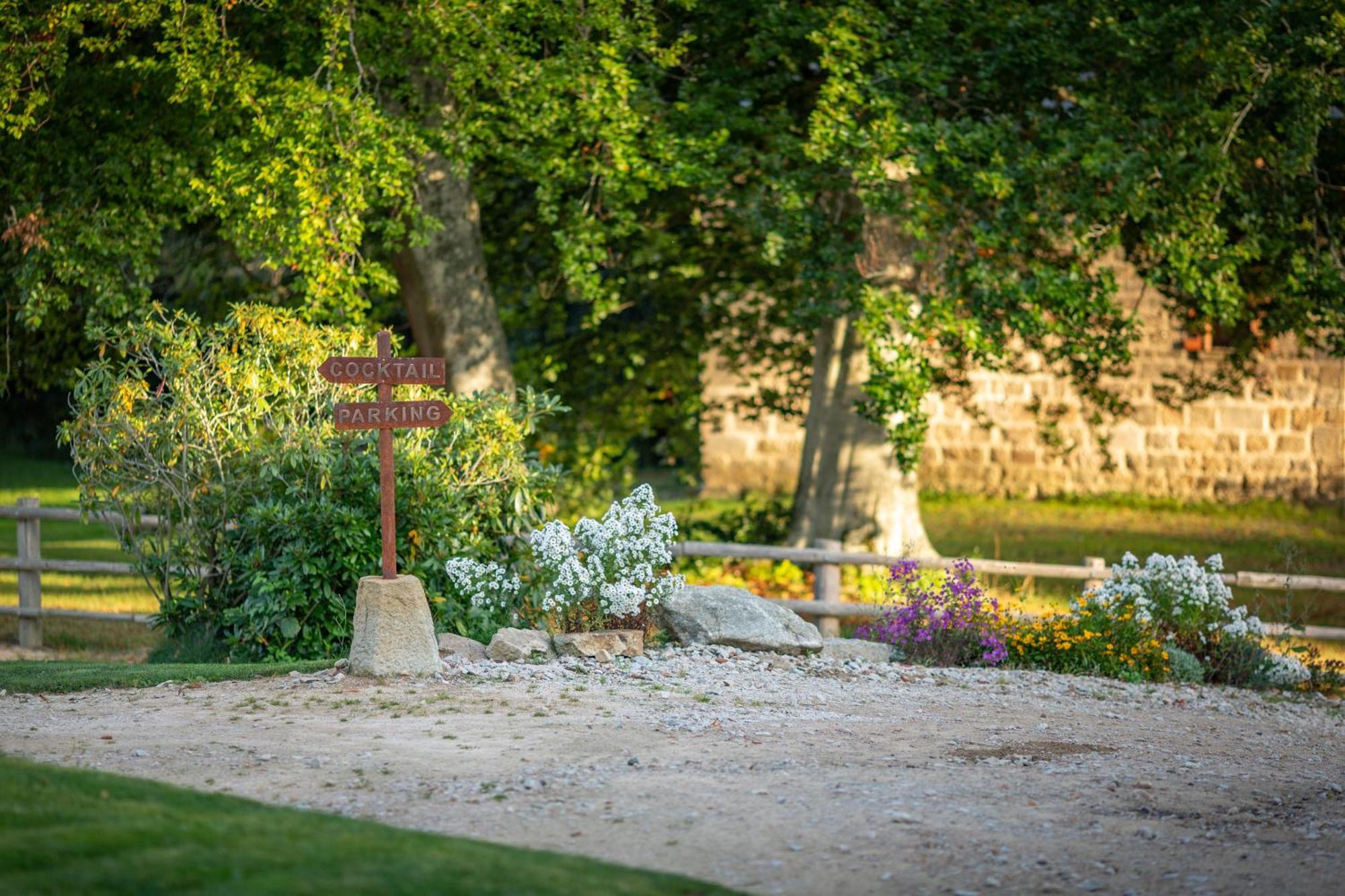 Domaine Et Chateau De Valinches Marols エクステリア 写真