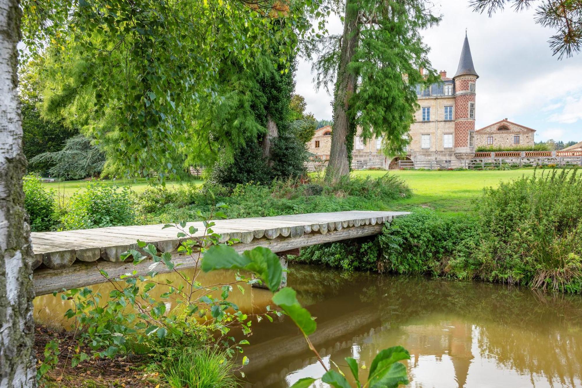 Domaine Et Chateau De Valinches Marols エクステリア 写真